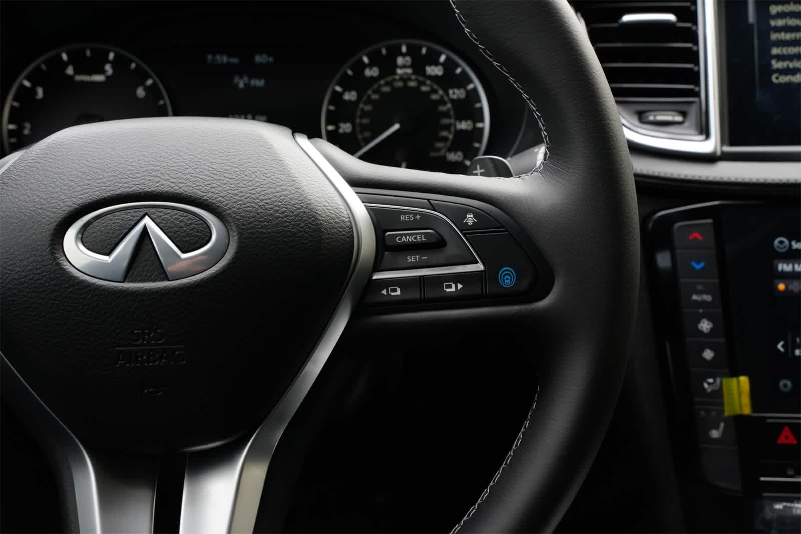 Thumbnail: 2025 INFINITI QX50 - 11