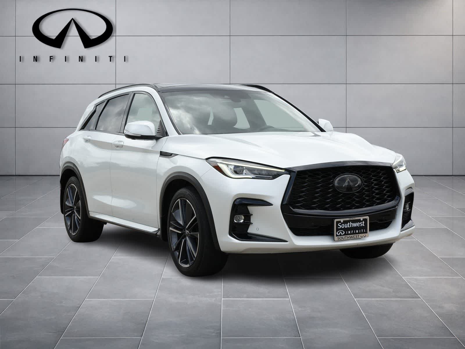 Thumbnail: 2023 INFINITI QX50 - 3
