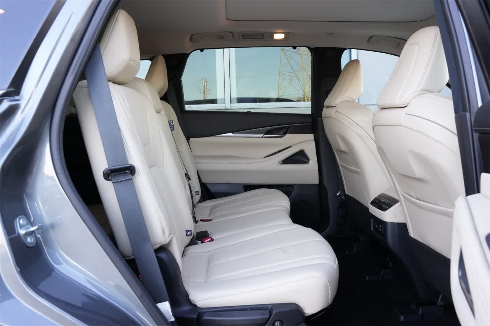 Thumbnail: 2025 INFINITI QX60 - 21