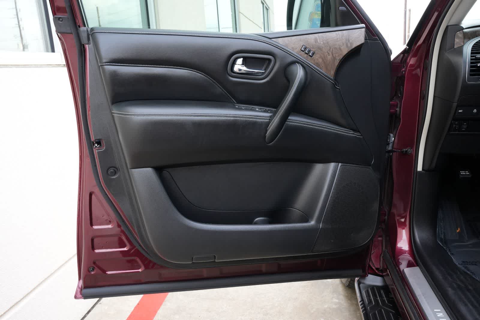 Thumbnail: 2021 INFINITI QX80 - 17