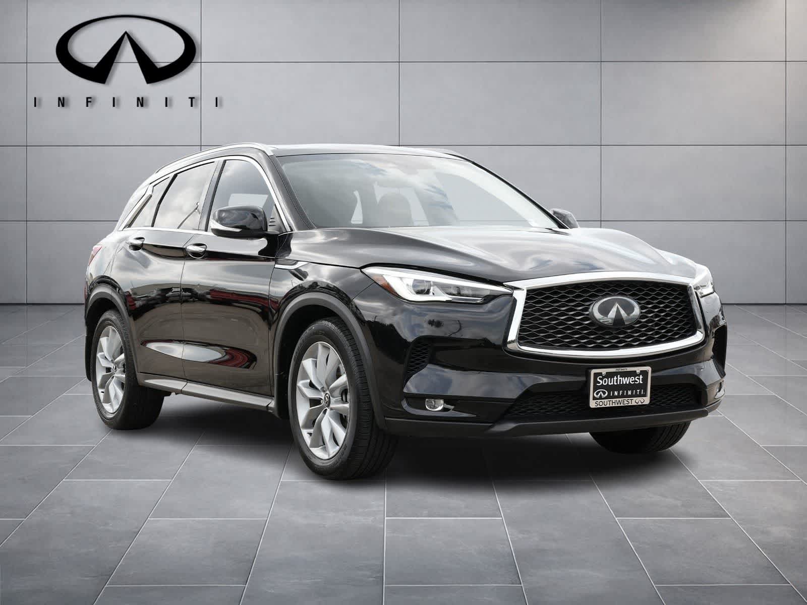 Thumbnail: 2021 INFINITI QX50 - 3