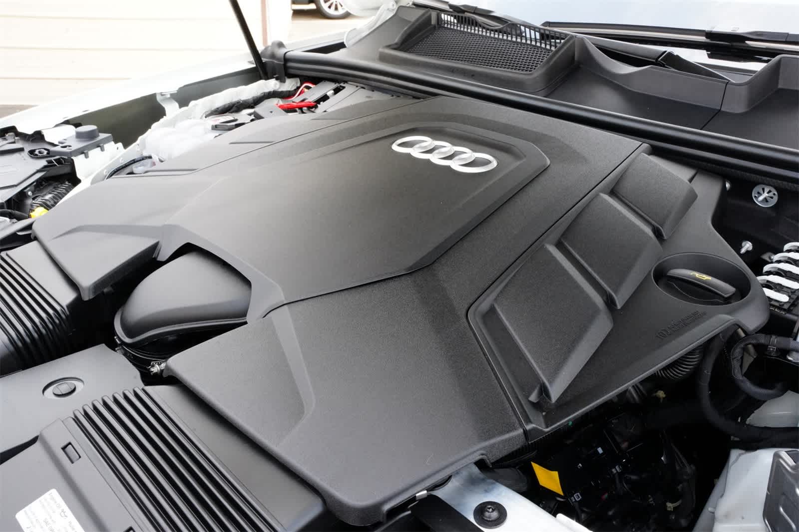 Thumbnail: 2025 Audi Q7 - 26