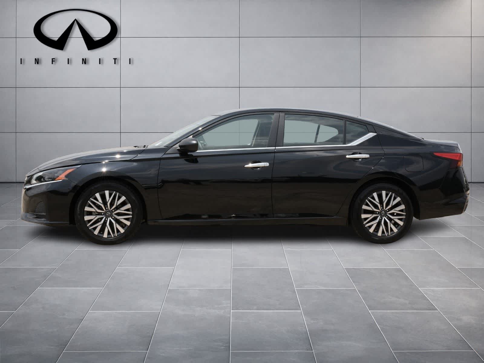Thumbnail: 2025 Nissan Altima - 4