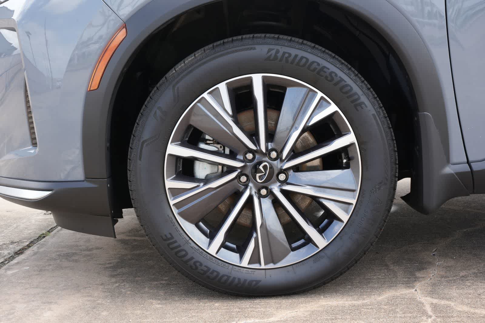 Thumbnail: 2026 INFINITI QX60 - 25