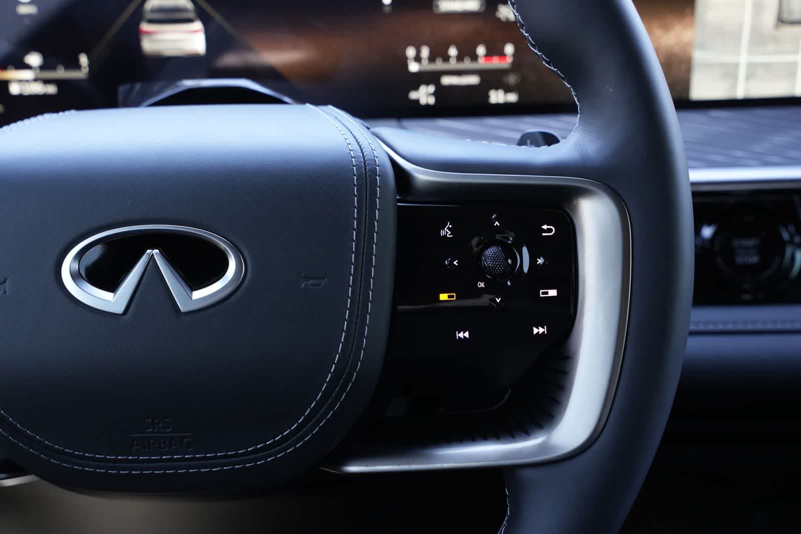 Thumbnail: 2026 INFINITI QX80 - 11