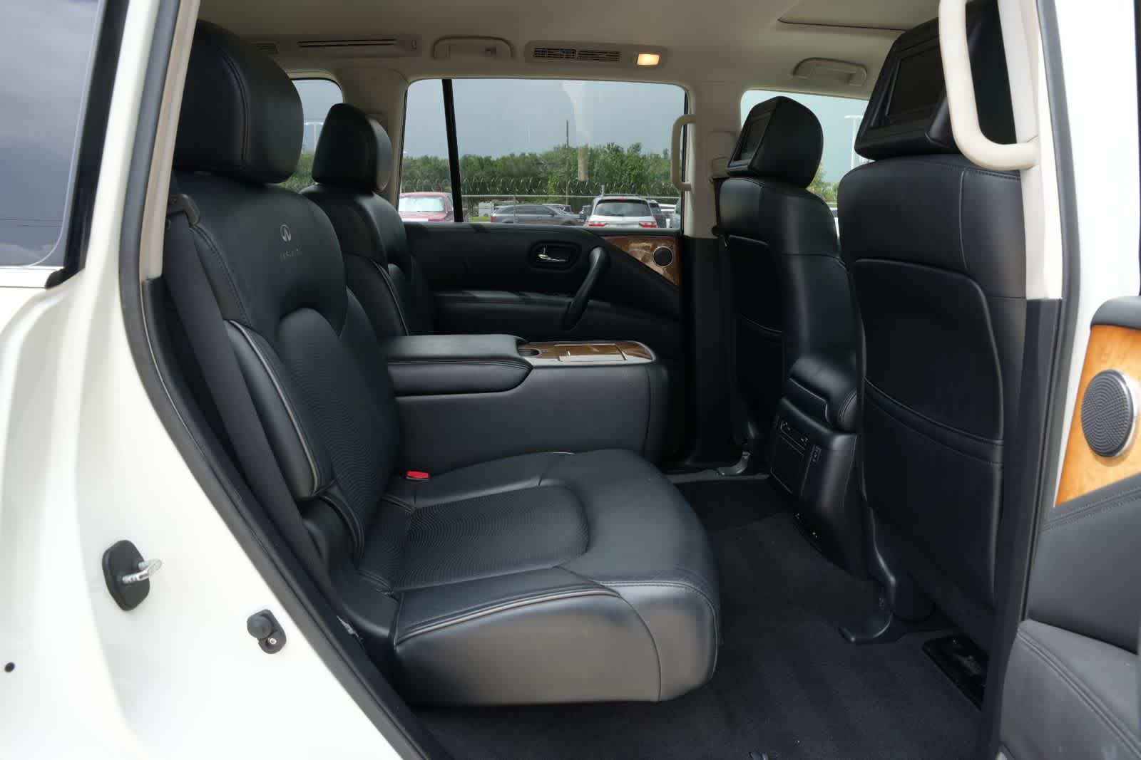 Thumbnail: 2014 INFINITI QX80 - 20