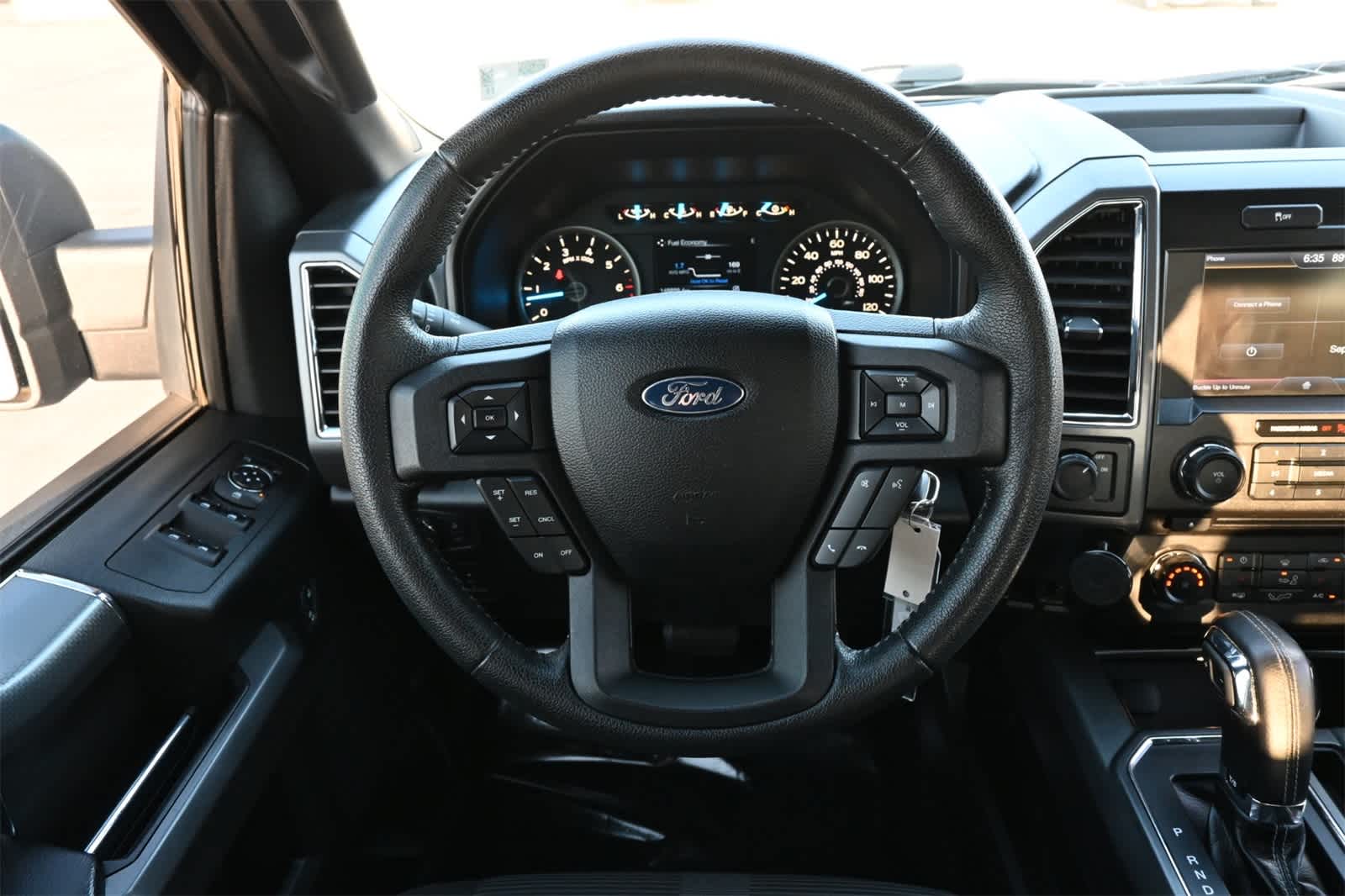 Thumbnail: 2015 Ford F-150 - 9