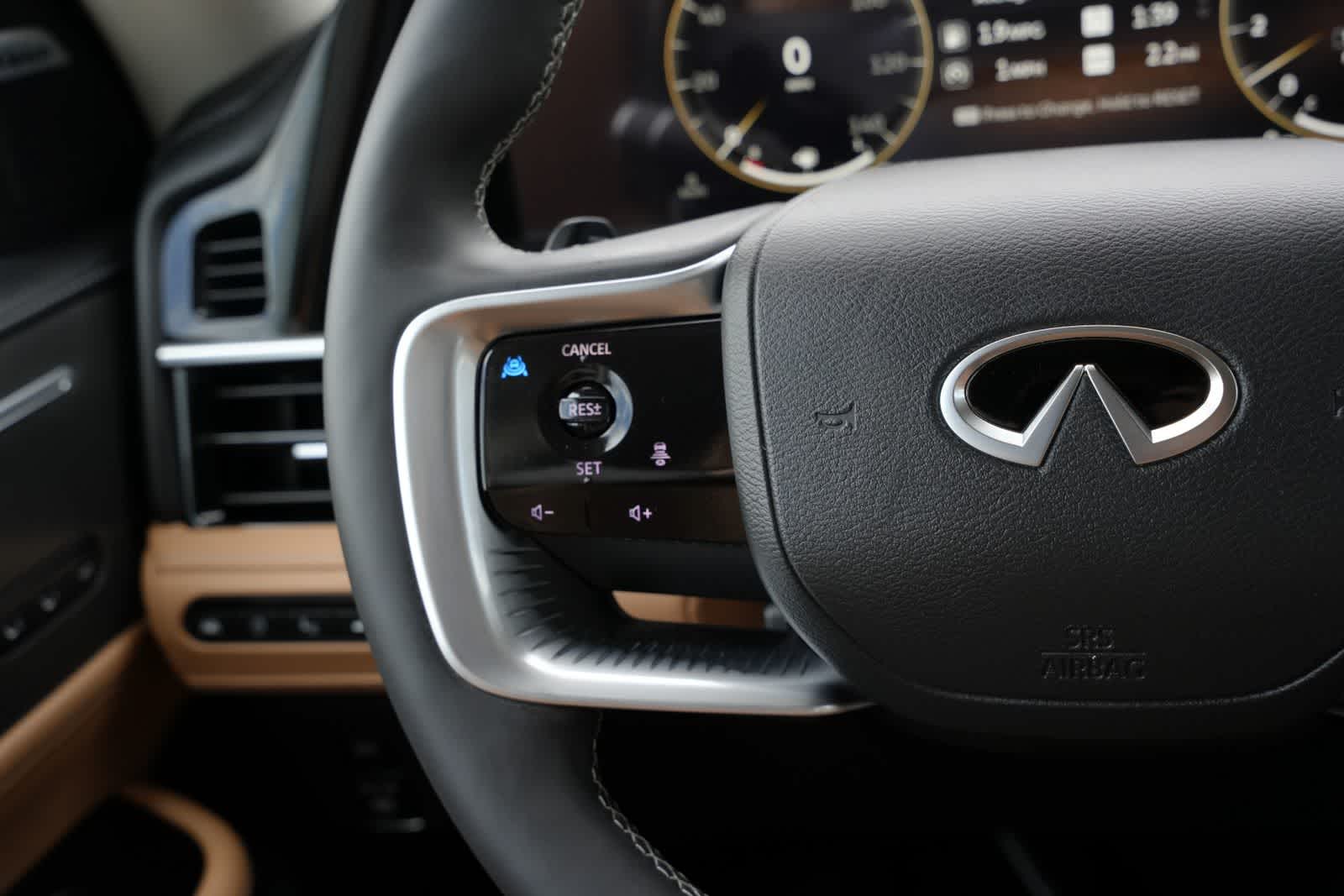 Thumbnail: 2027 INFINITI QX80 - 10