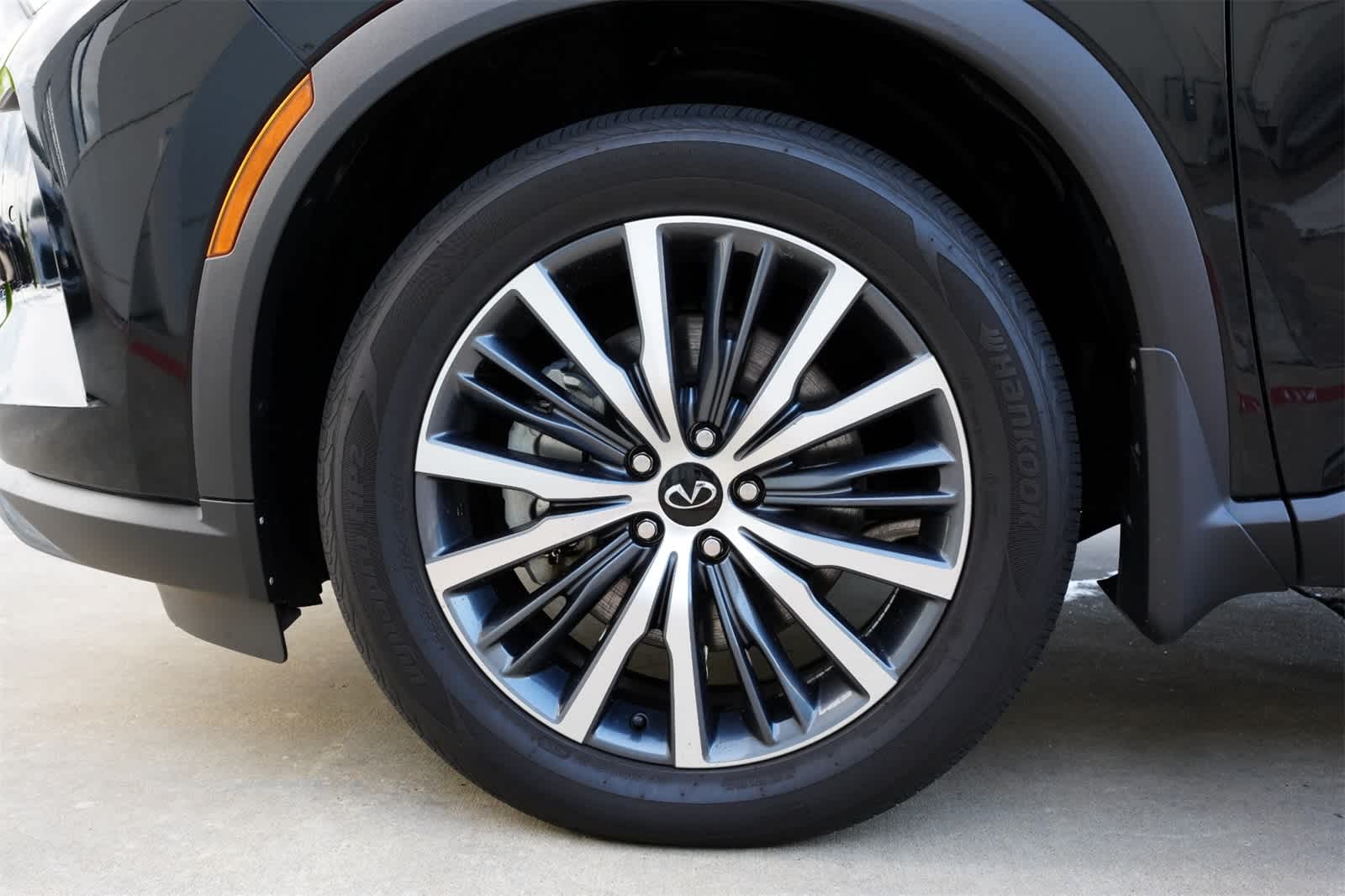 Thumbnail: 2024 INFINITI QX60 - 27