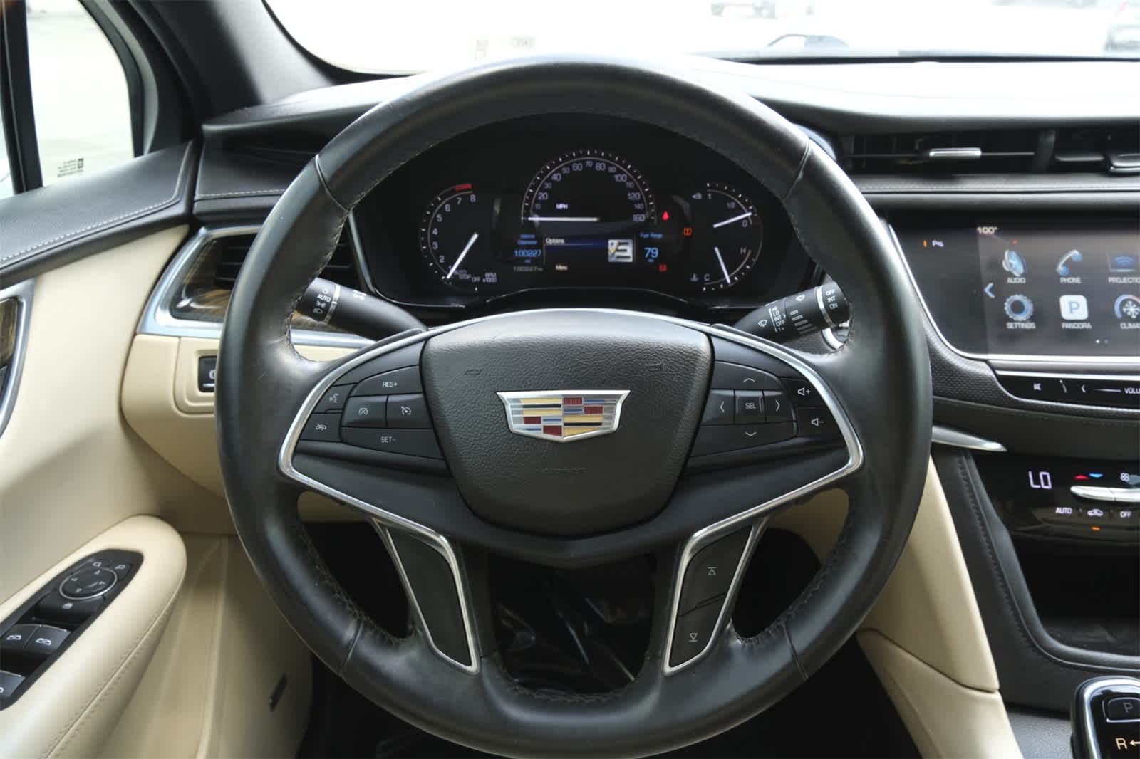 Thumbnail: 2017 Cadillac XT5 - 8