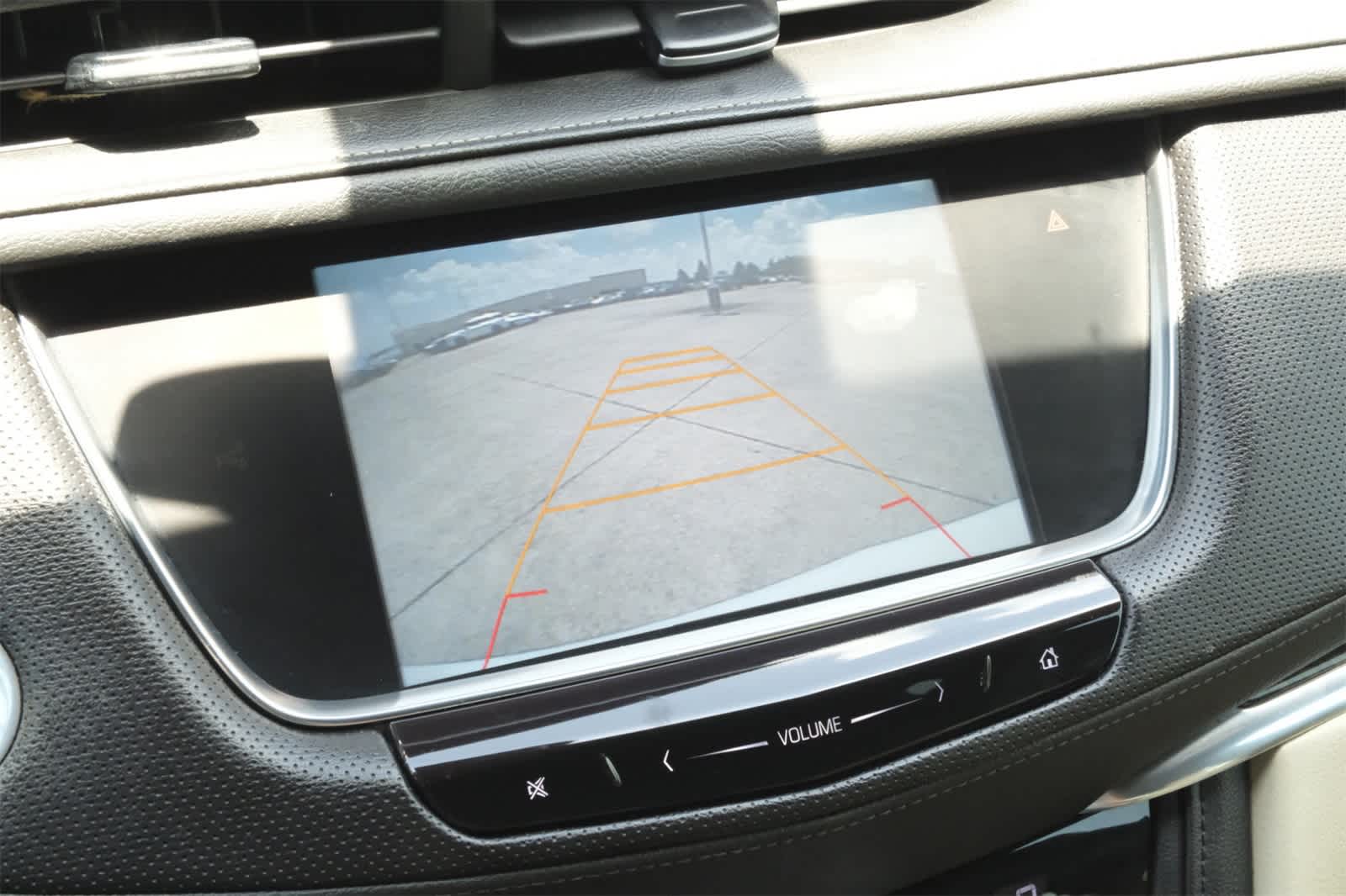 Thumbnail: 2017 Cadillac XT5 - 13