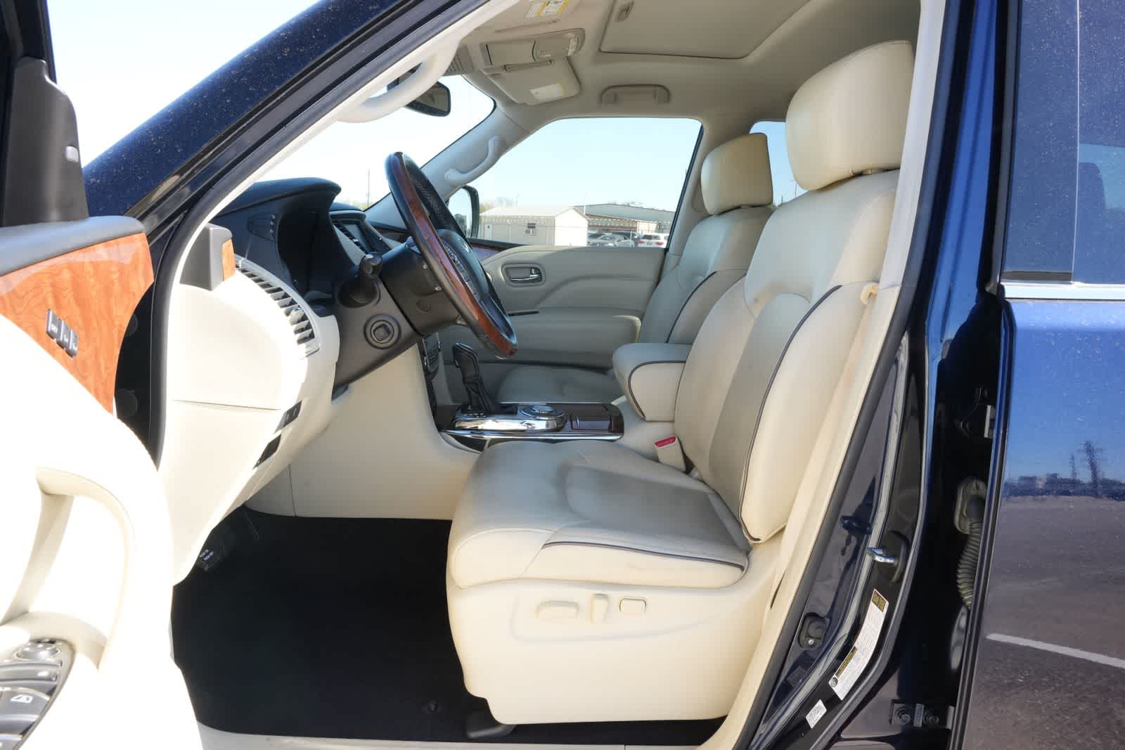 Thumbnail: 2019 INFINITI QX80 - 16