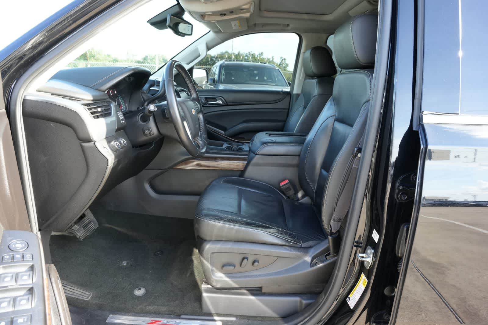 Thumbnail: 2016 Chevrolet Tahoe - 16