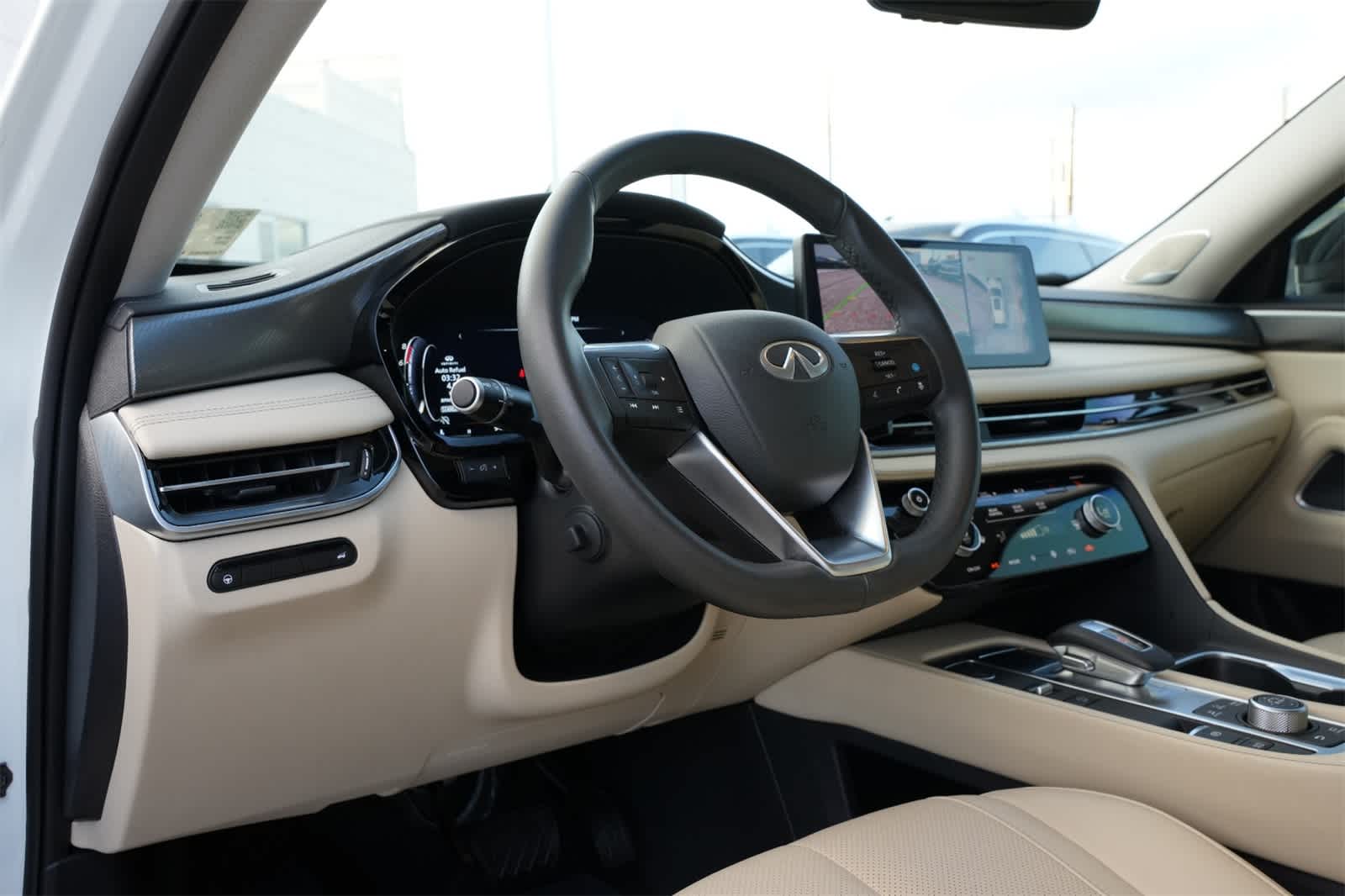 Thumbnail: 2025 INFINITI QX60 - 16