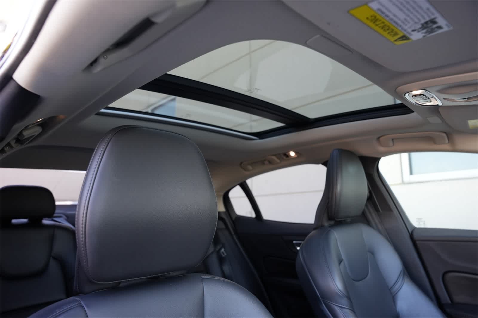 Thumbnail: 2021 Volvo S60 - 25