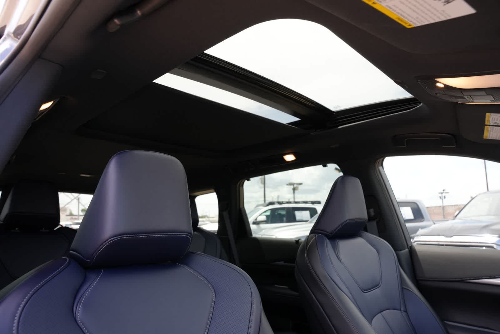 Thumbnail: 2026 INFINITI QX60 - 24