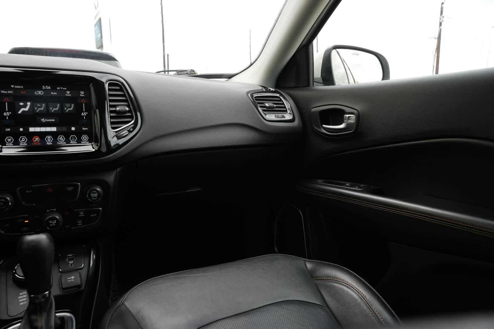 Thumbnail: 2020 Jeep Compass - 8