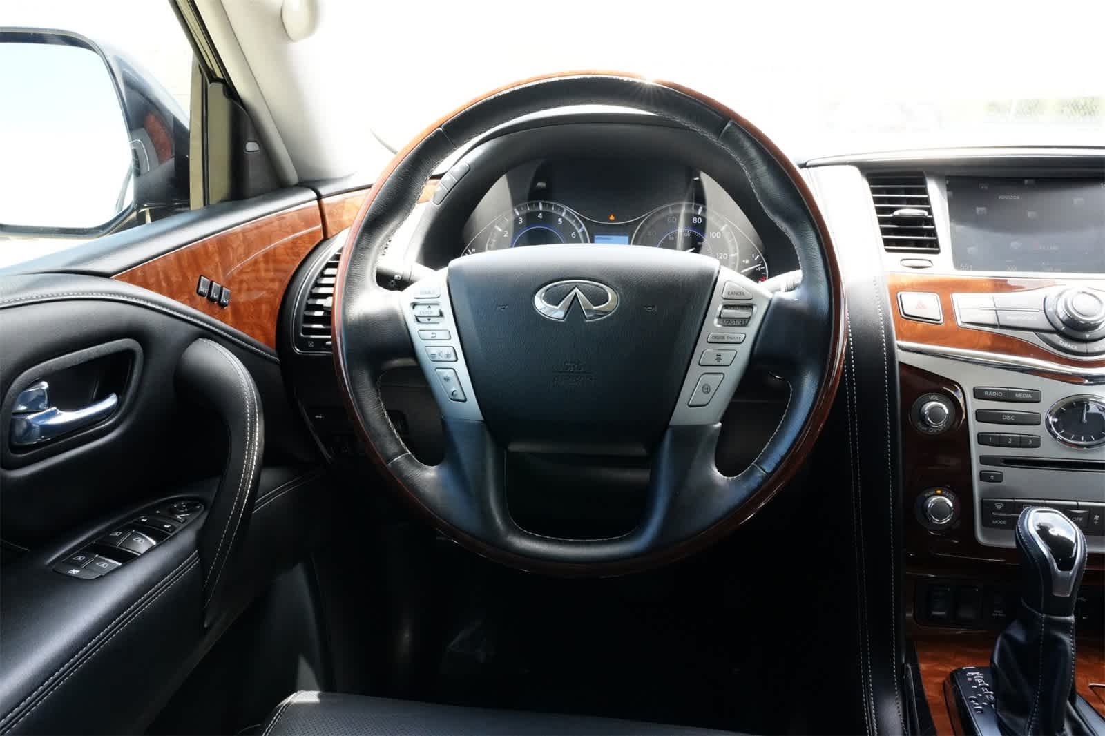 Thumbnail: 2019 INFINITI QX80 - 9