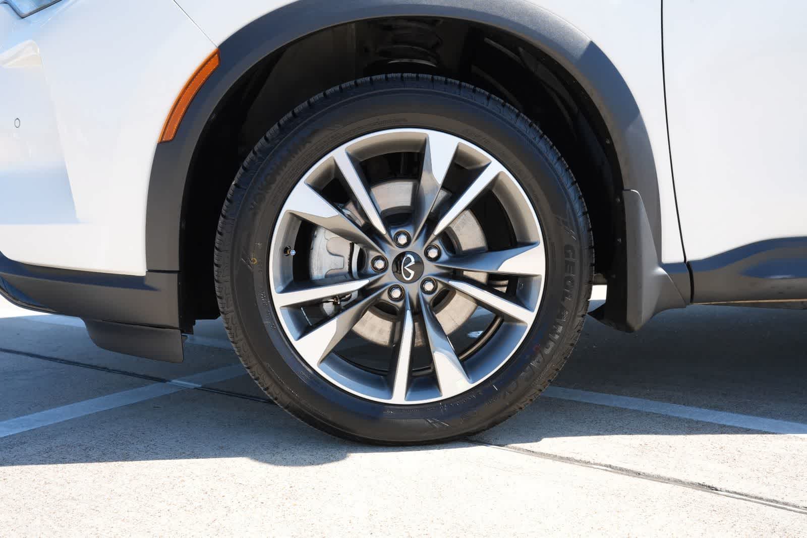 Thumbnail: 2023 INFINITI QX60 - 29