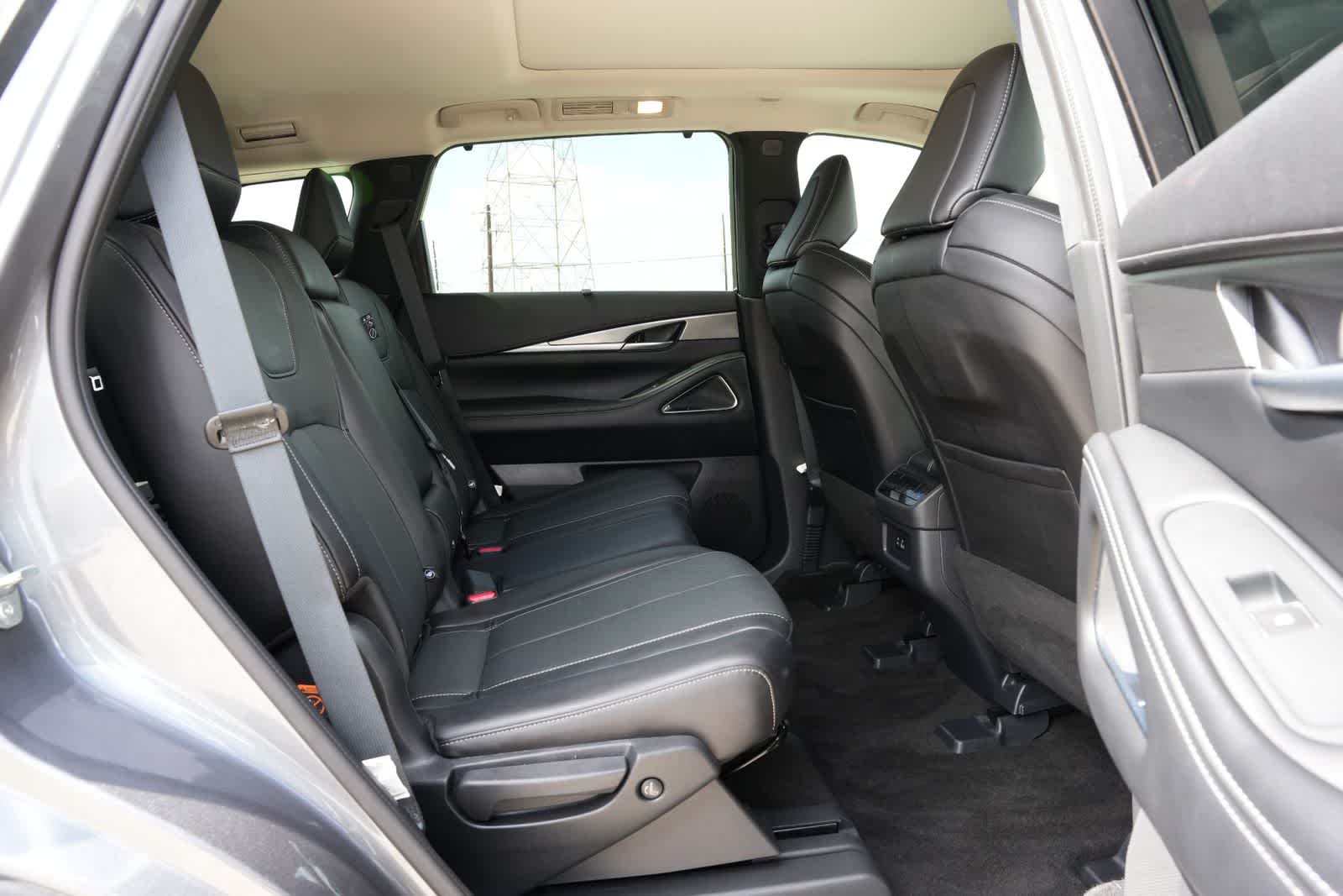 Thumbnail: 2025 INFINITI QX60 - 22