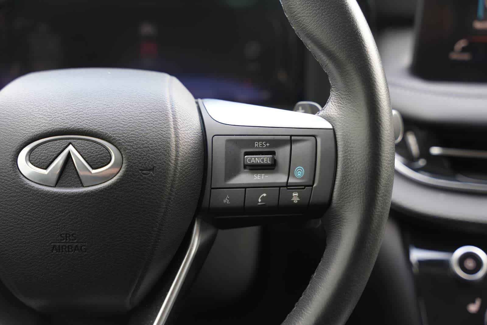 Thumbnail: 2023 INFINITI QX60 - 11