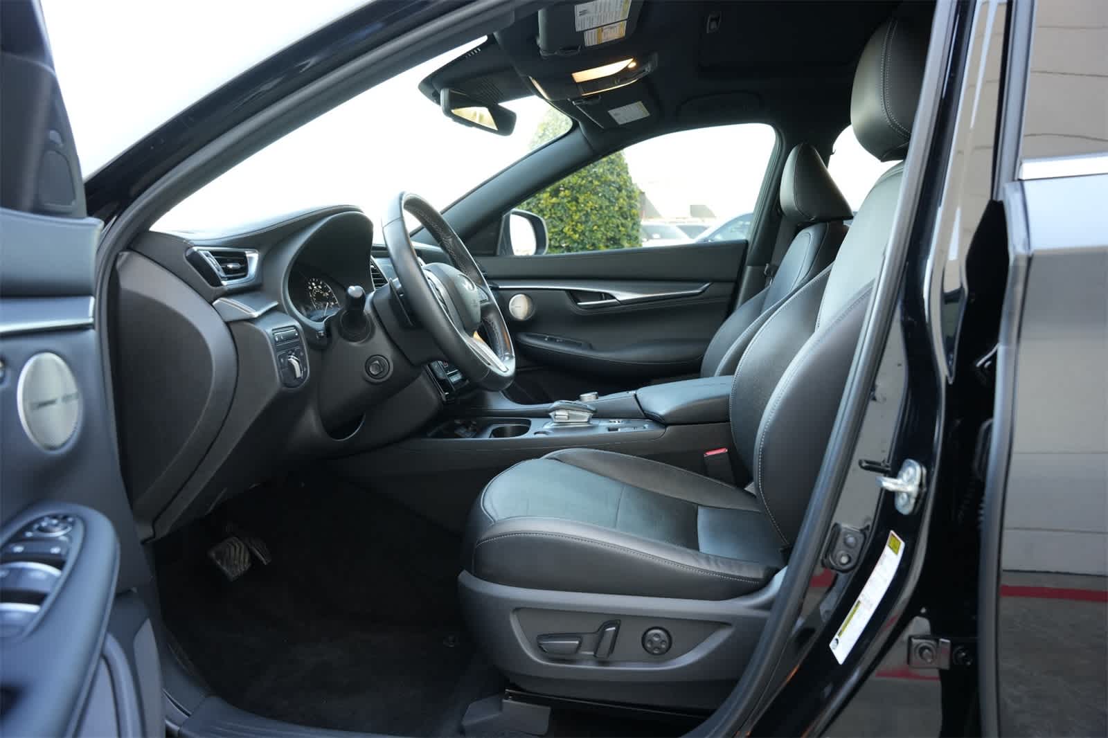 Thumbnail: 2024 INFINITI QX55 - 16