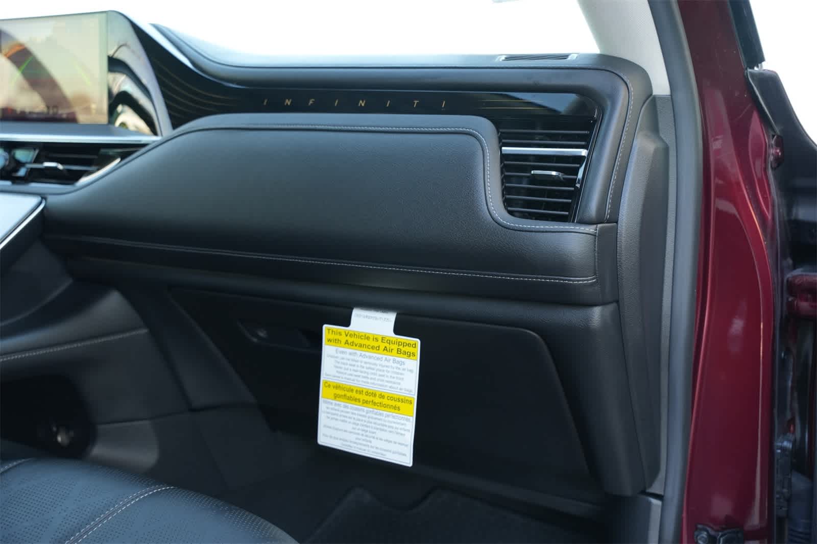 2025 INFINITI QX80 Sensory 23