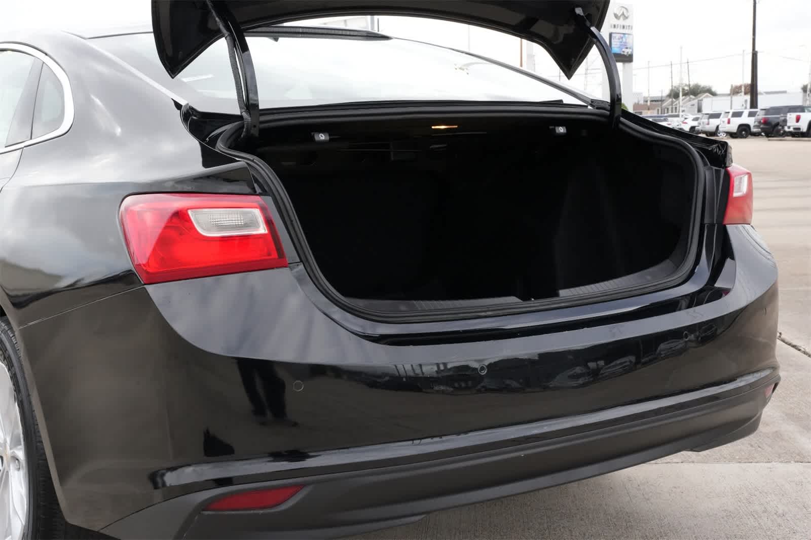 Thumbnail: 2024 Chevrolet Malibu - 20