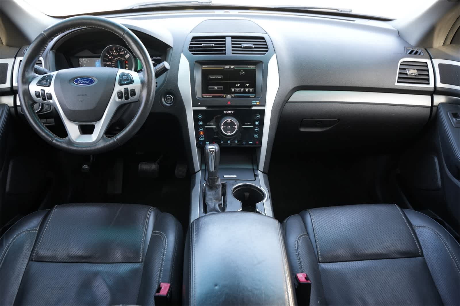 Thumbnail: 2015 Ford Explorer - 7