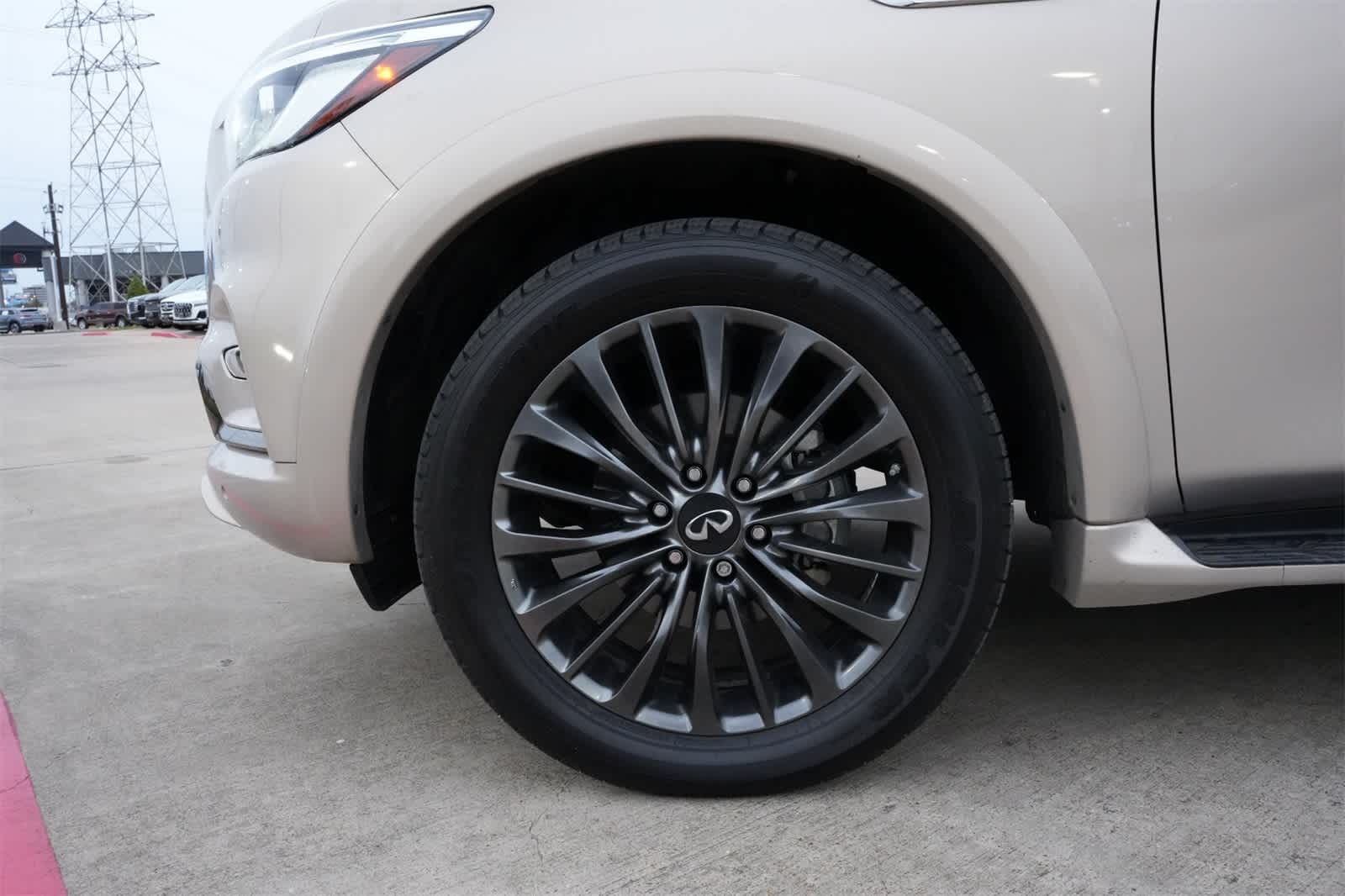 Thumbnail: 2022 INFINITI QX80 - 26