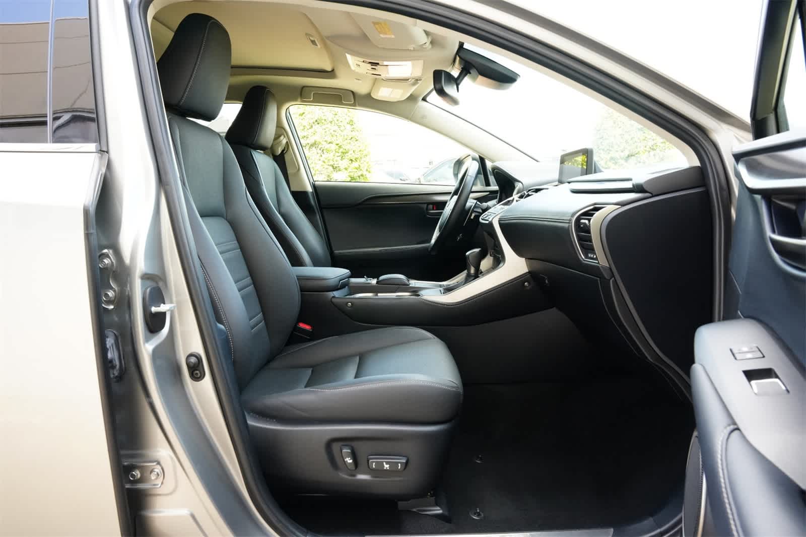 2020 Lexus NX 300 23