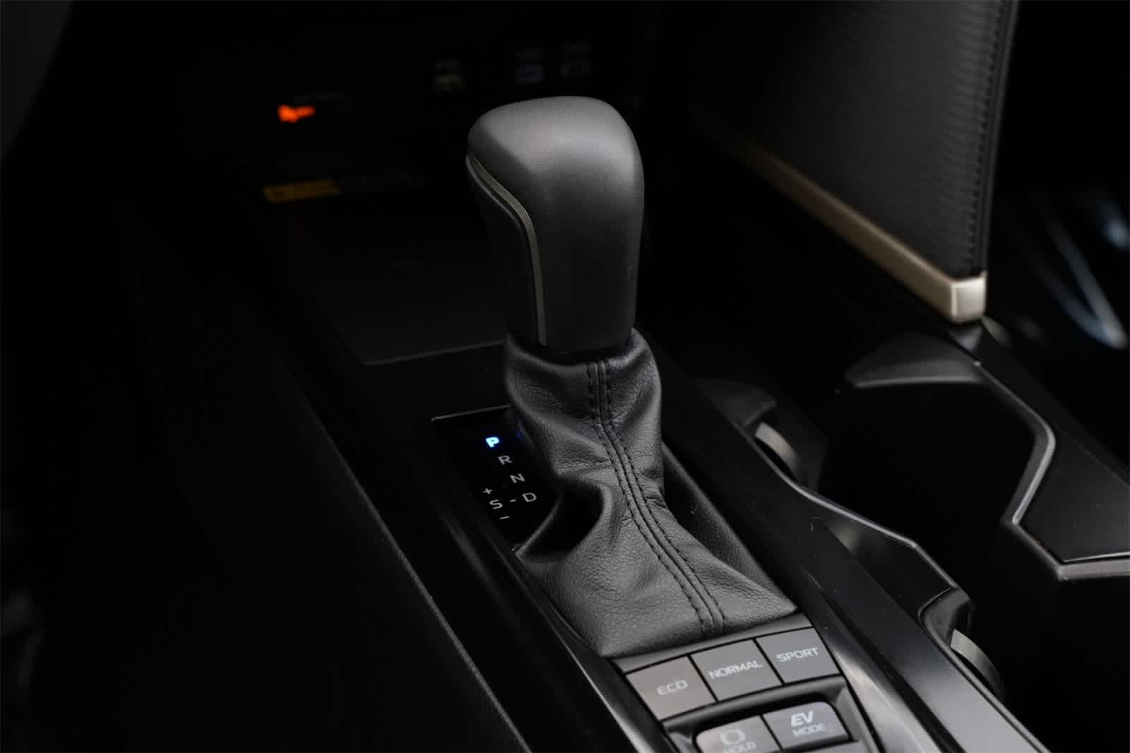 Thumbnail: 2025 Toyota Camry - 15