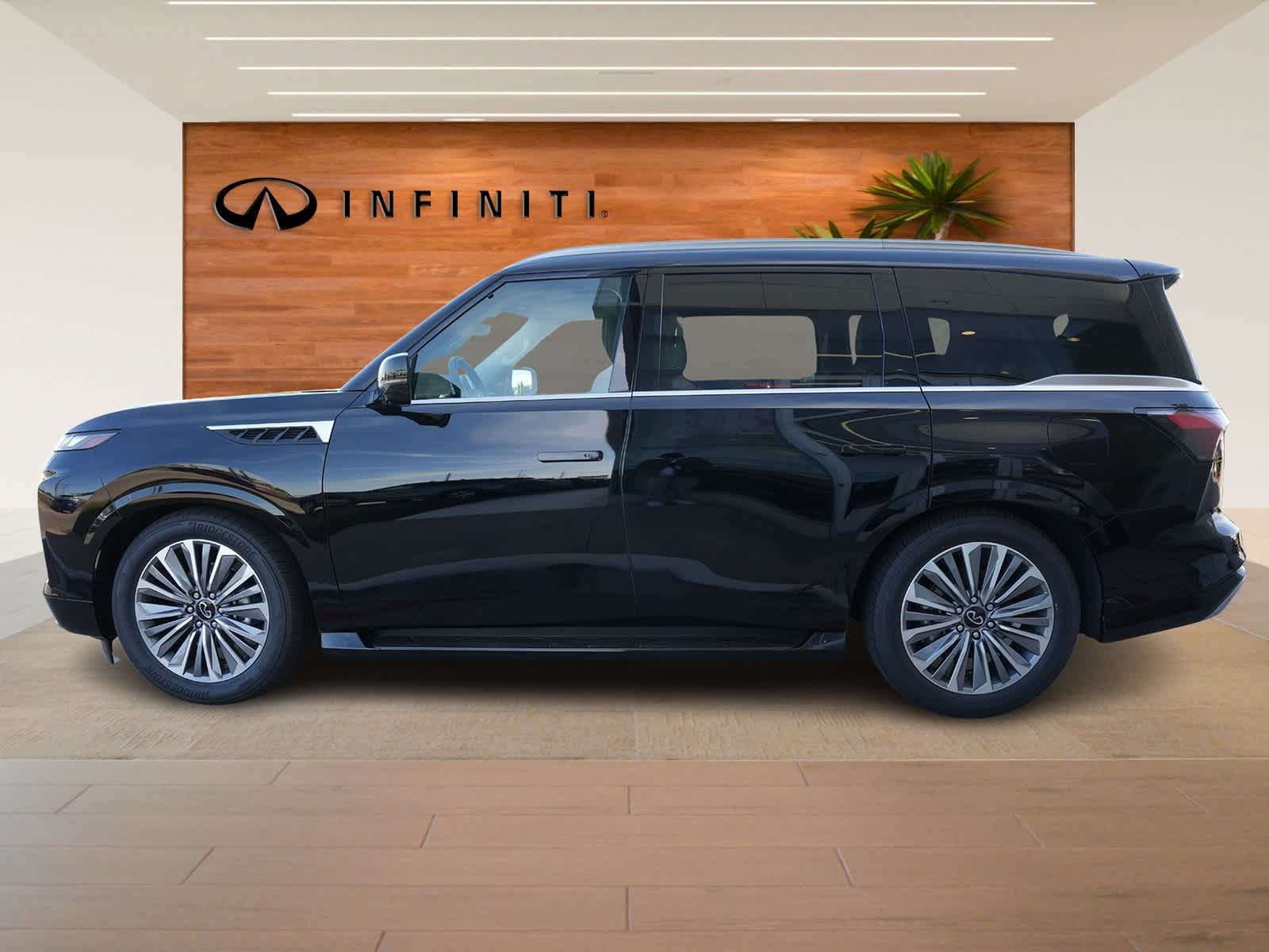 Thumbnail: 2025 INFINITI QX80 - 4