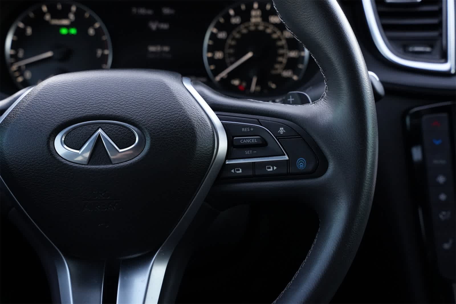 Thumbnail: 2023 INFINITI QX55 - 11