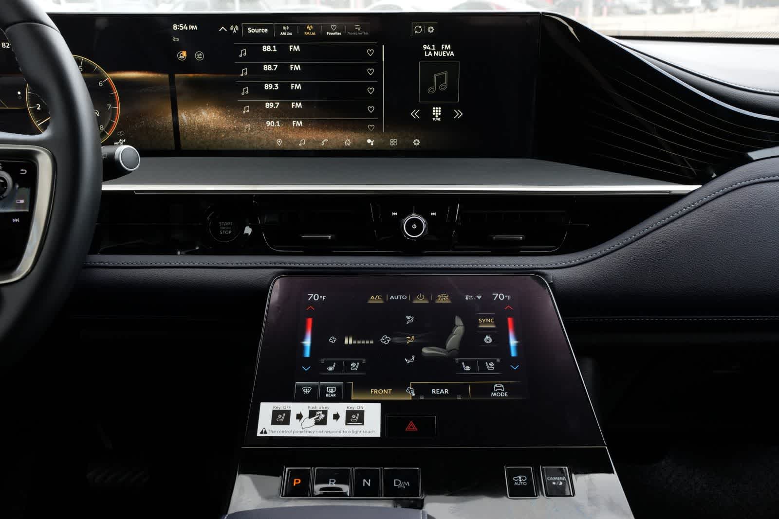 Thumbnail: 2026 INFINITI QX80 - 13