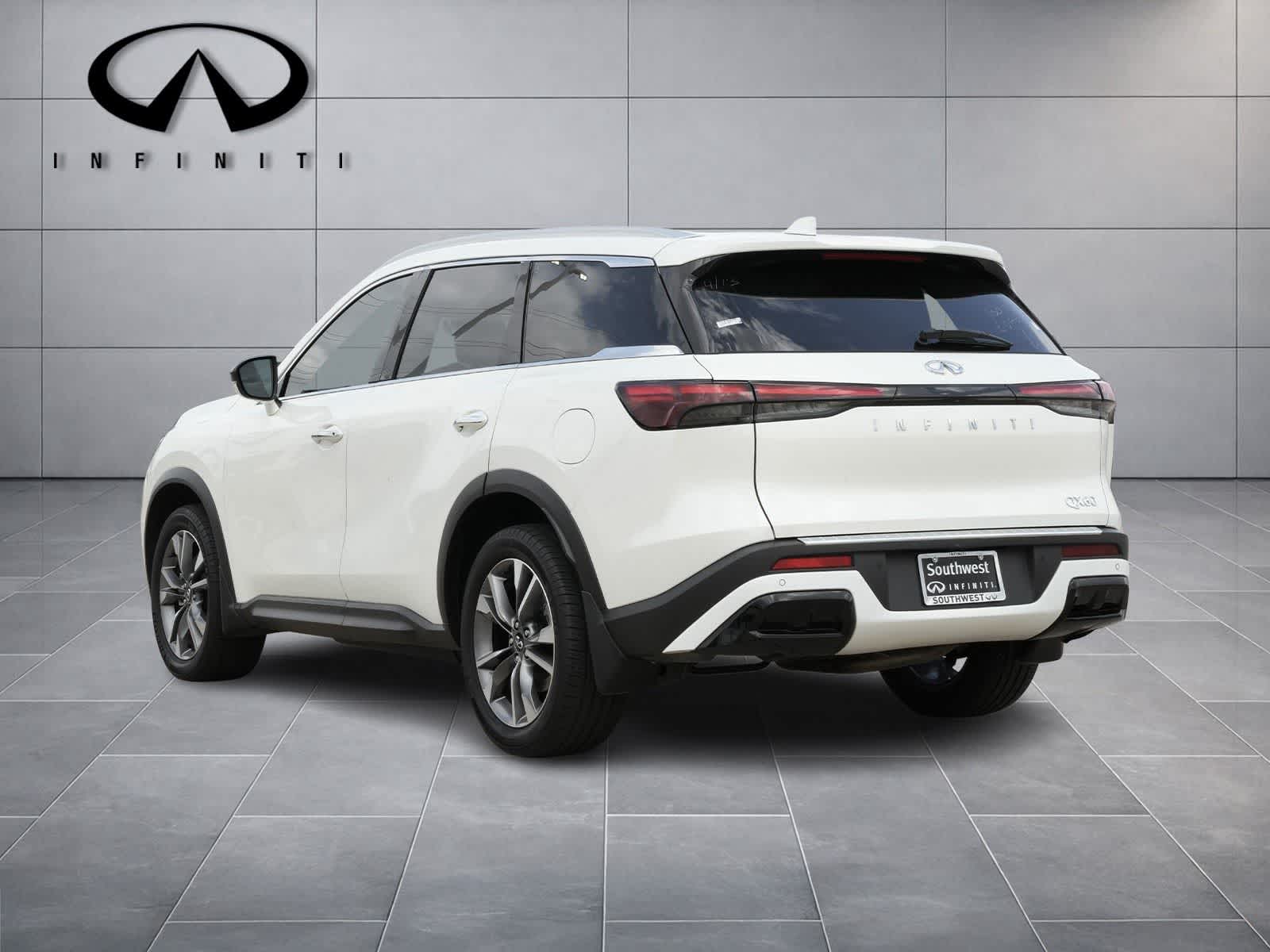 Thumbnail: 2023 INFINITI QX60 - 5