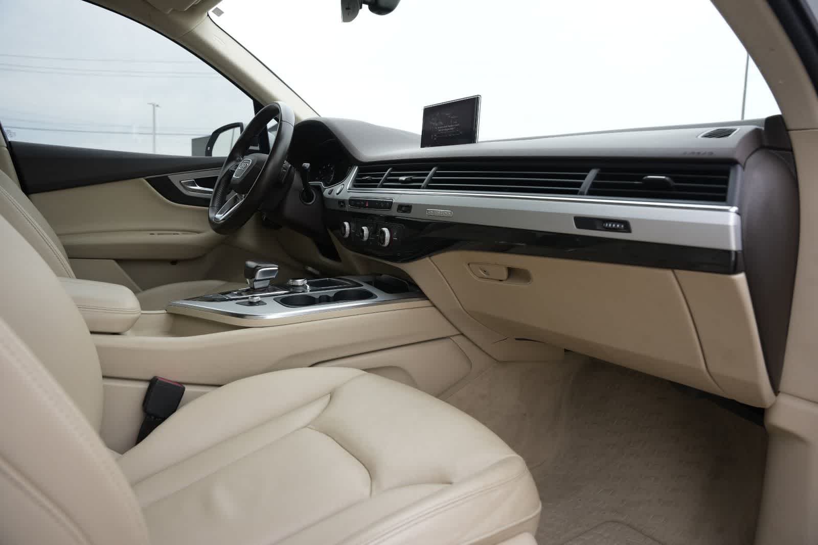 Thumbnail: 2019 Audi Q7 - 21