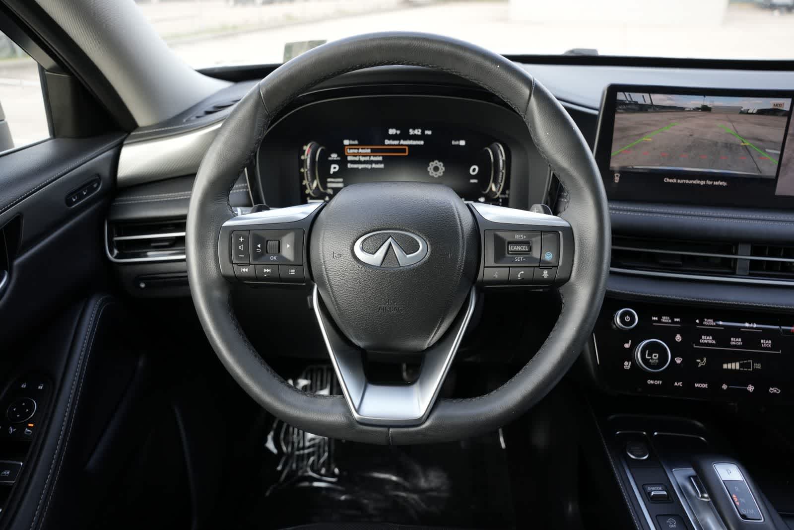Thumbnail: 2023 INFINITI QX60 - 9