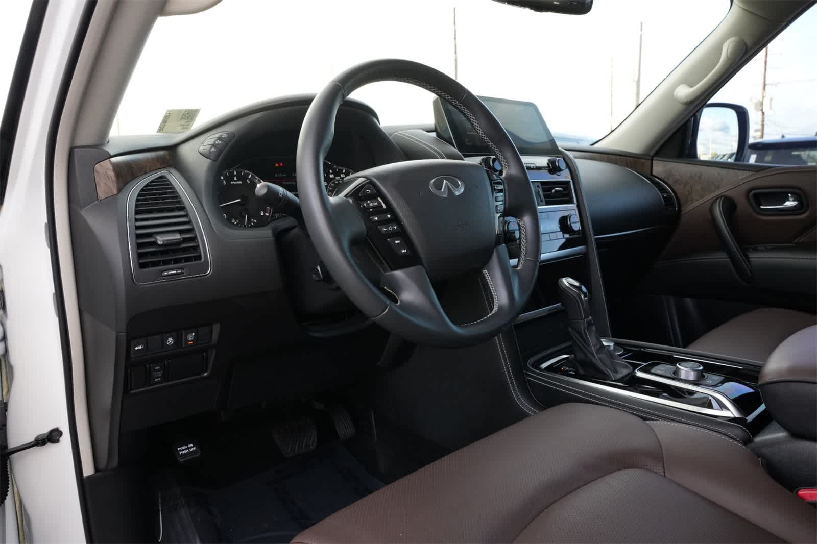 Thumbnail: 2024 INFINITI QX80 - 13