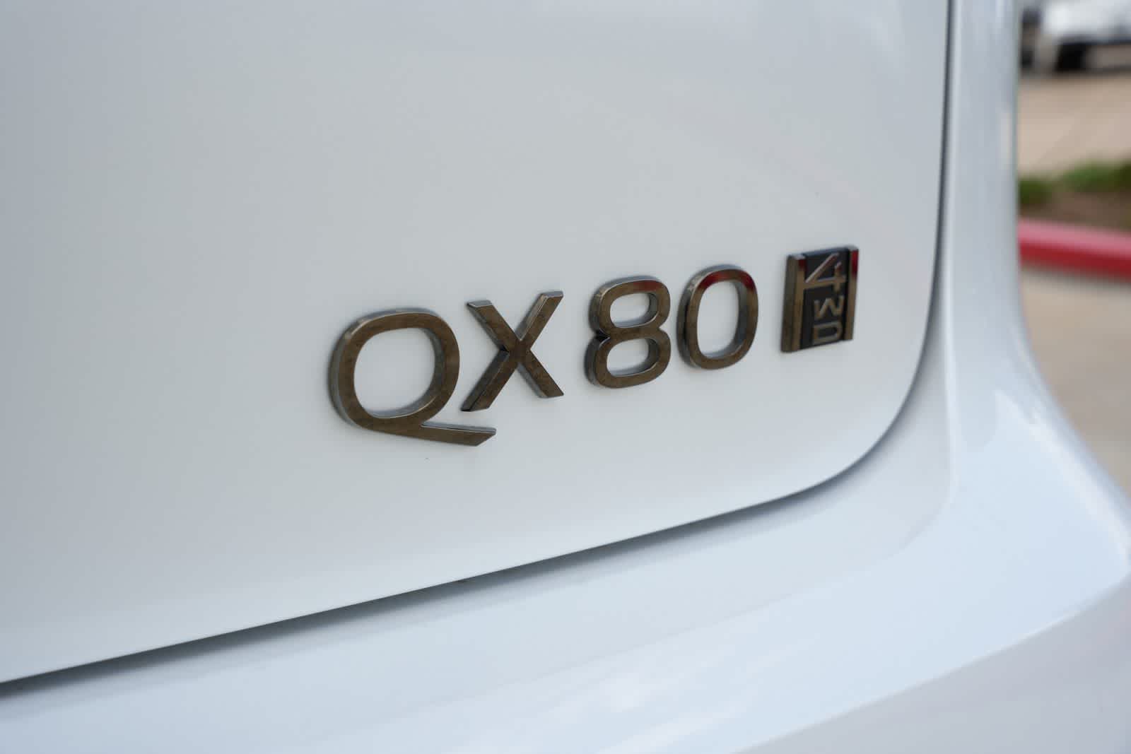 Thumbnail: 2026 INFINITI QX80 - 17