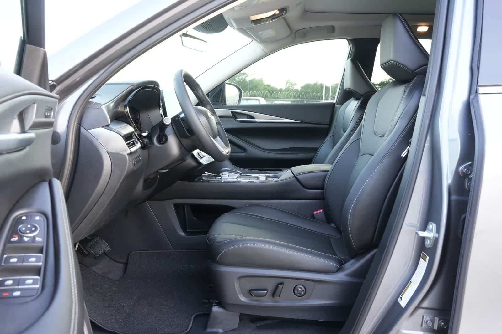 Thumbnail: 2026 INFINITI QX60 - 17