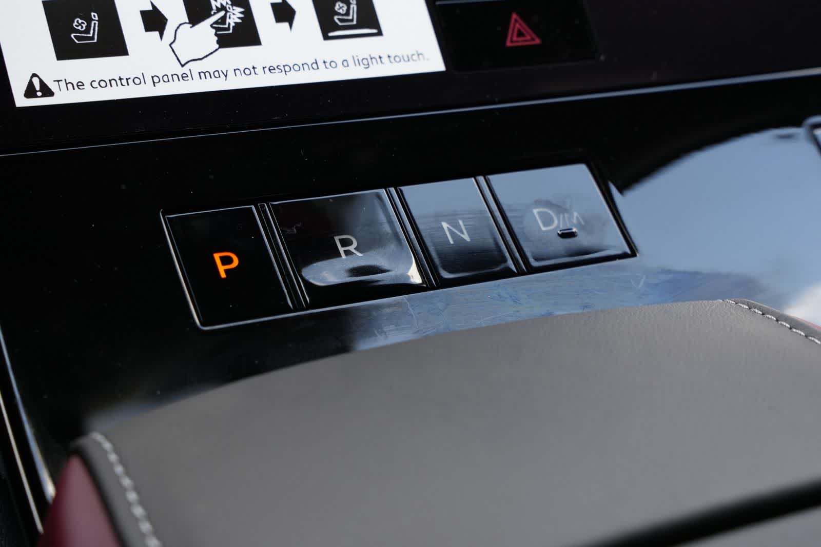 Thumbnail: 2026 INFINITI QX80 - 15