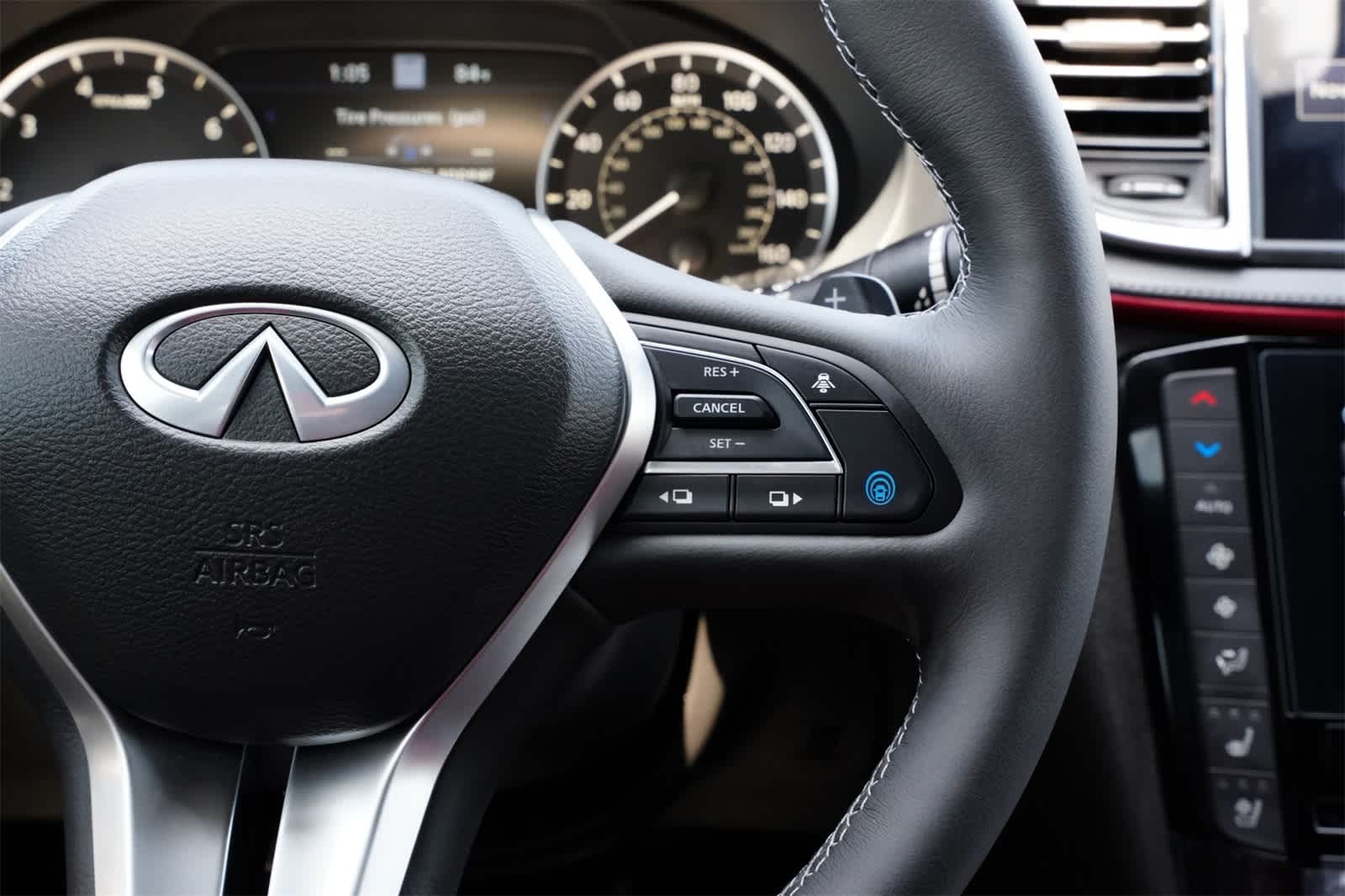 Thumbnail: 2025 INFINITI QX50 - 11