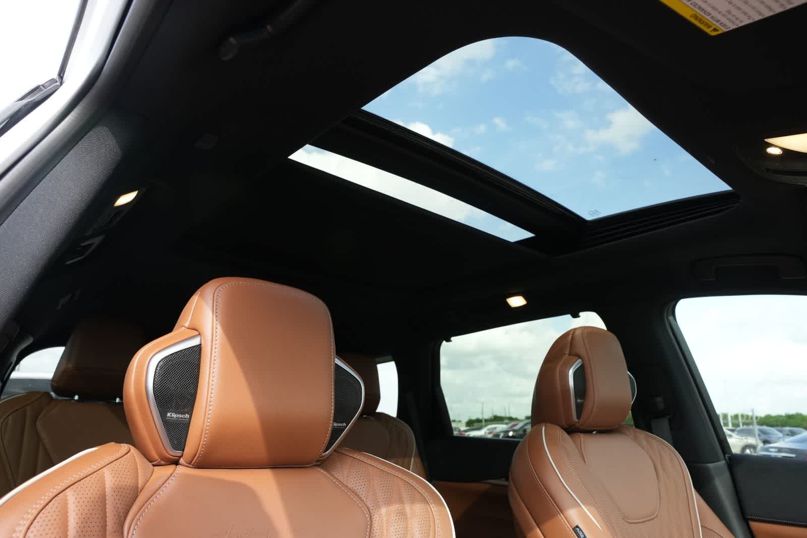 Thumbnail: 2026 INFINITI QX60 - 24