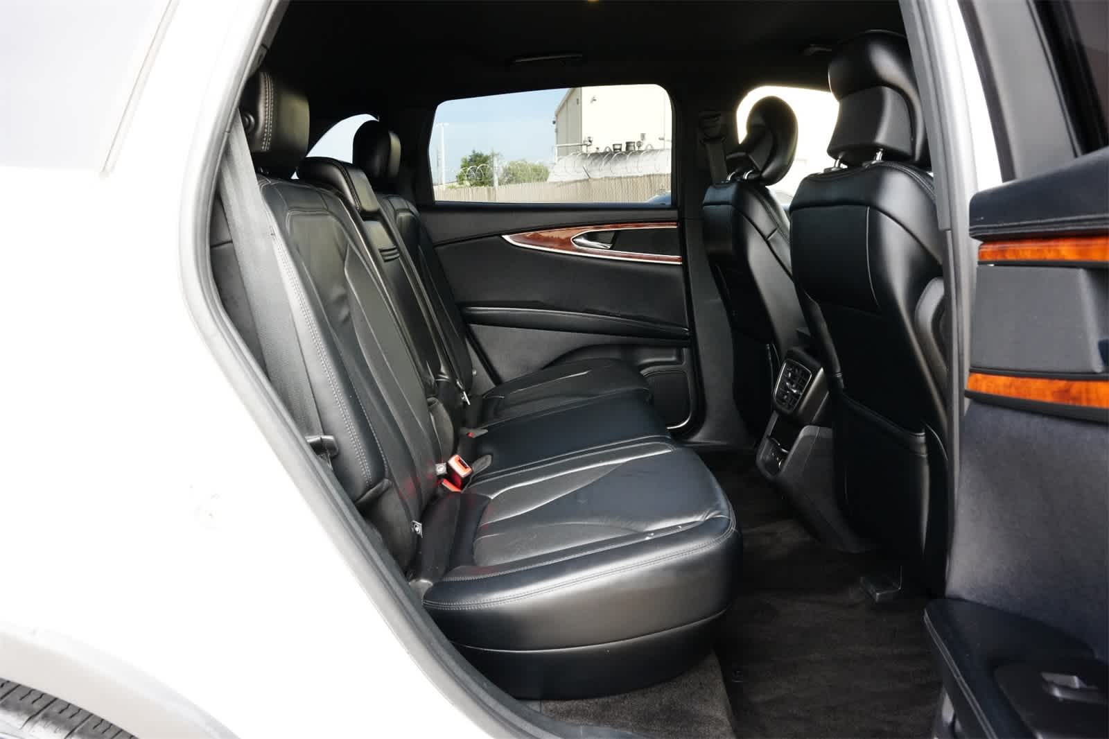Thumbnail: 2018 Lincoln MKX - 22