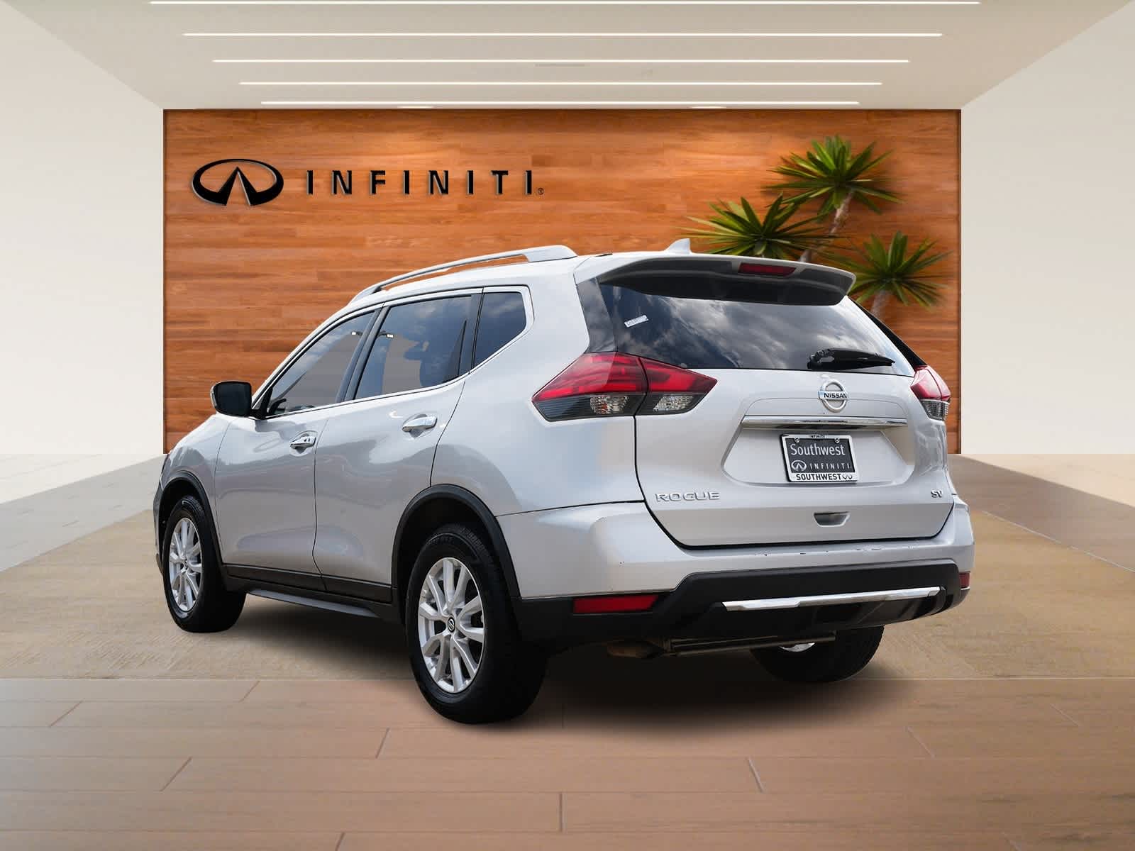 Thumbnail: 2017 Nissan Rogue - 5