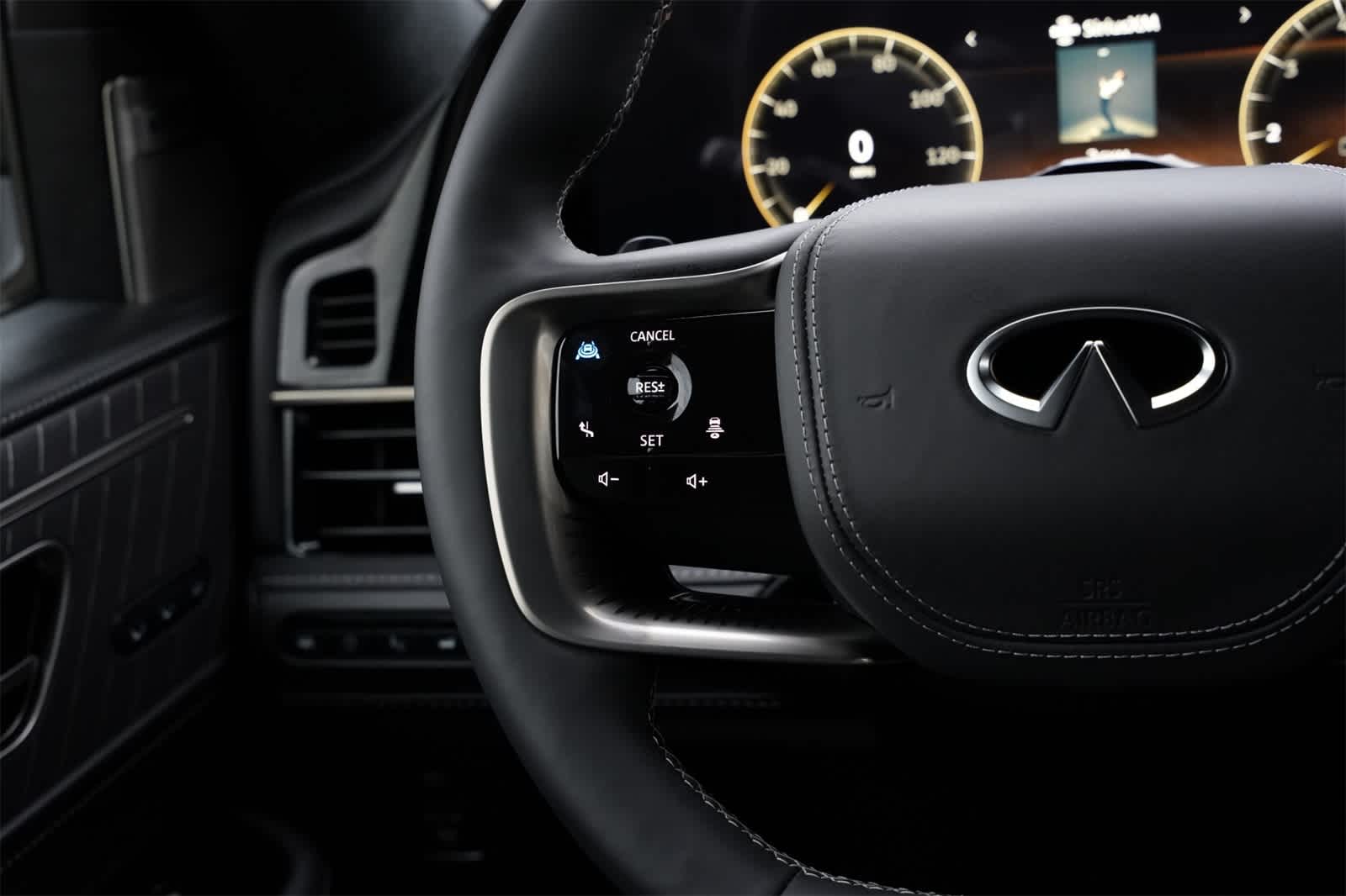 Thumbnail: 2026 INFINITI QX80 - 10