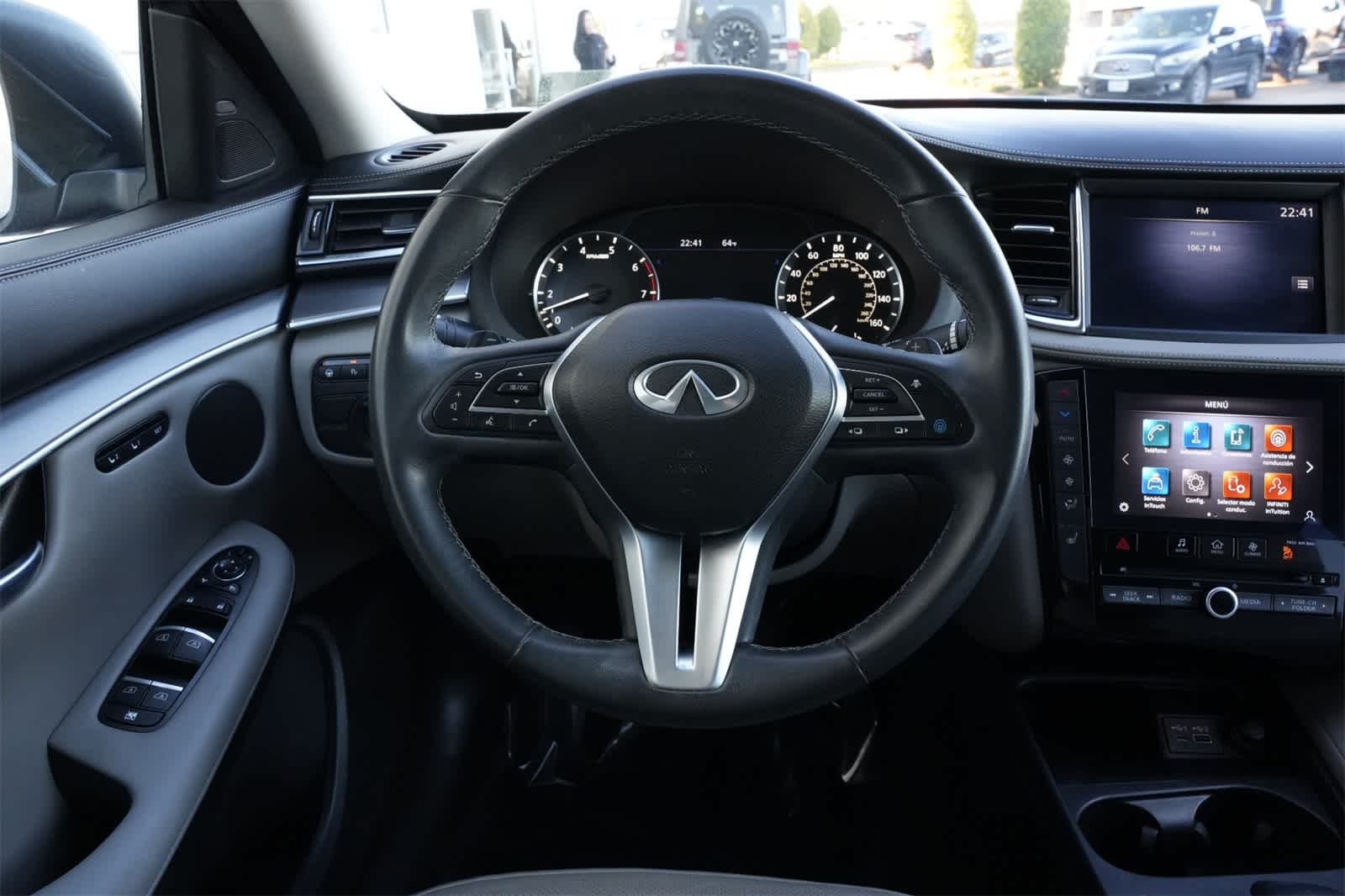 Thumbnail: 2023 INFINITI QX50 - 9