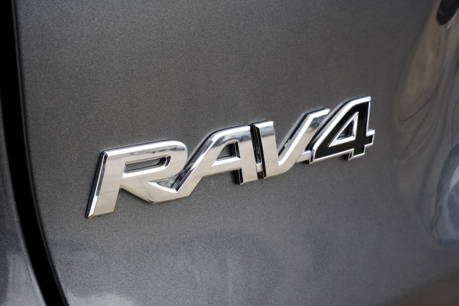 Thumbnail: 2024 Toyota RAV4 - 19