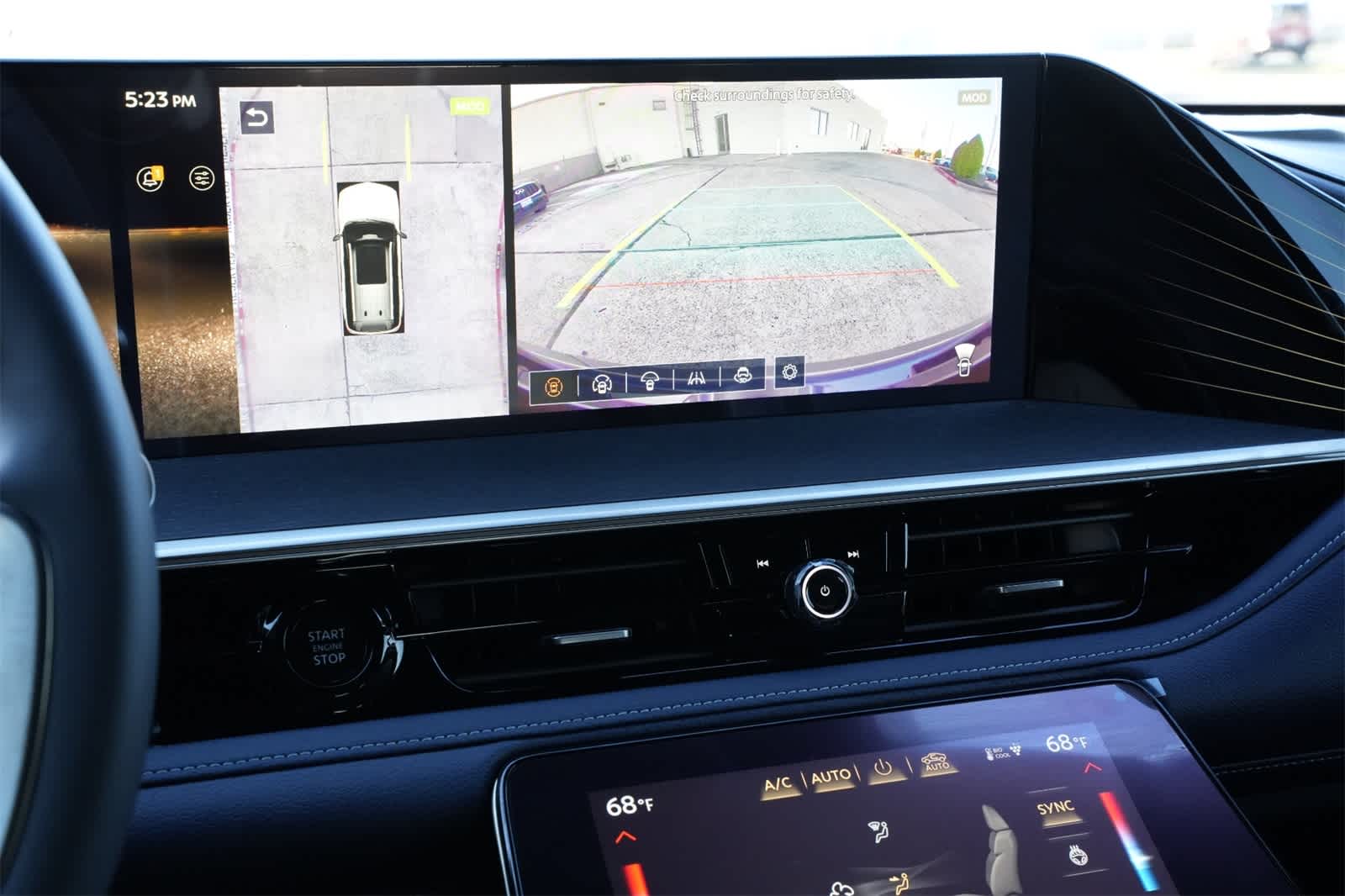 Thumbnail: 2026 INFINITI QX80 - 14